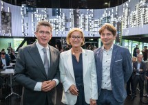 Tullns Bürgermeister Peter Eisenschenk, Landeshauptfrau Johanna Mikl-Leitner und Projektleiter Ferdinand Auhser (v.l.n.r.)