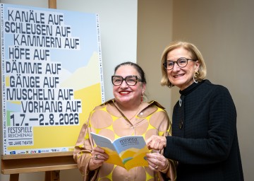 Landeshauptfrau Johanna Mikl-Leitner und Maria Happel.