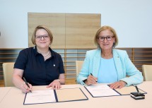 Landeshauptfrau Johanna Mikl-Leitner mit der neuen Vizepräsidentin der Ärztekammer Niederösterreich Dr. Dagmar Fedra-Machacek.