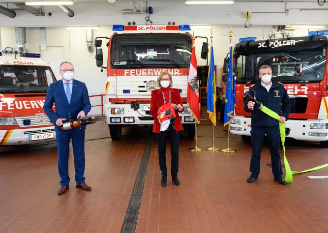 Land NÖ unterstützt mit rund 4,8 Millionen Euro beim Ankauf von Feuerwehr-Fahrzeugen