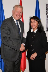 Arbeitstreffen mit Botschafterin Gloria Navarrete Pinto Arbeitstreffen mit Botschafterin Gloria Navarrete Pinto