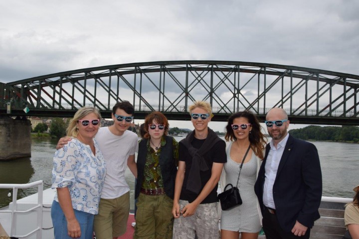 Foto Team Geschäftsstelle der WNÖ mit Teilnehmenden